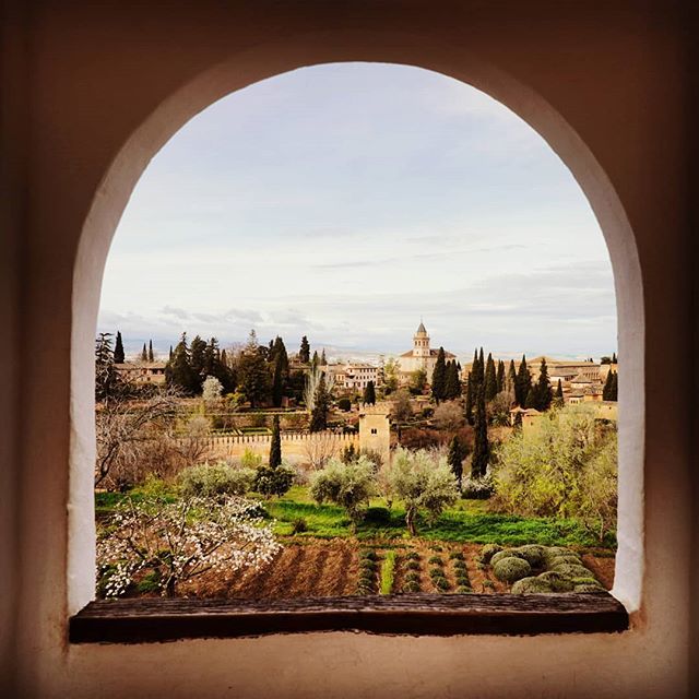Howard_S's tweet photo. Day 5: Alhambra, from the Generalife

#Alhambra 
#generalife 
#Granada 
#theviewbeyond
#andalucia #spain
#twoyearsinthemaking https://t.co/CdXSCEUth4 https://t.co/otrKblSN2p