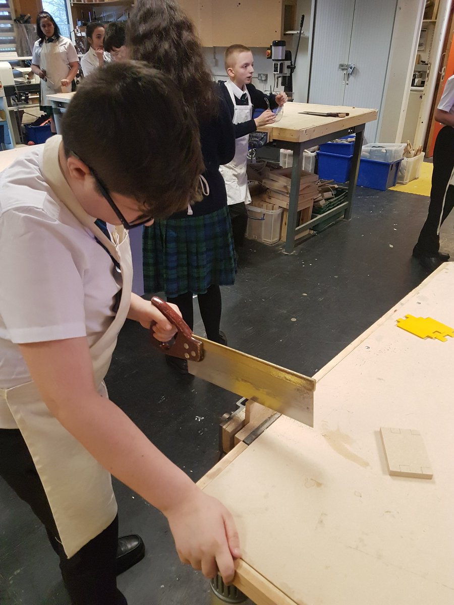 Food_ASFA's tweet photo. 8B4 - fantastic job !! Practicing their joints !! @ACADEMYSFA https://t.co/MFX4Wb6A5y
