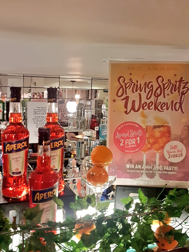 BeckenhamSlug's tweet photo. Come down to Slug and Lettuce Beckenham and enjoy 2 4 1 on our Aperol Spritz.

We have or resident DJ here on Fri and Sat from 8pm.

Book today on 0208 658 4443 https://t.co/HuxCQpjcit