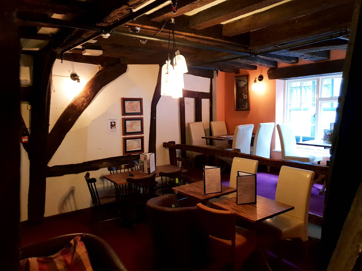 XKeysSalisbury's tweet photo. Our middle floor can seat upto 30 people. It has 10 tables. Some high, some low with variety of seating.. Its also where our sofas are. Have you been and taken a look we think it's lovely. 🔥🍪🍰☕🍽️ #salisburyindies #lovesalisbury #salisburyisopen https://t.co/JVPXEJSg0R