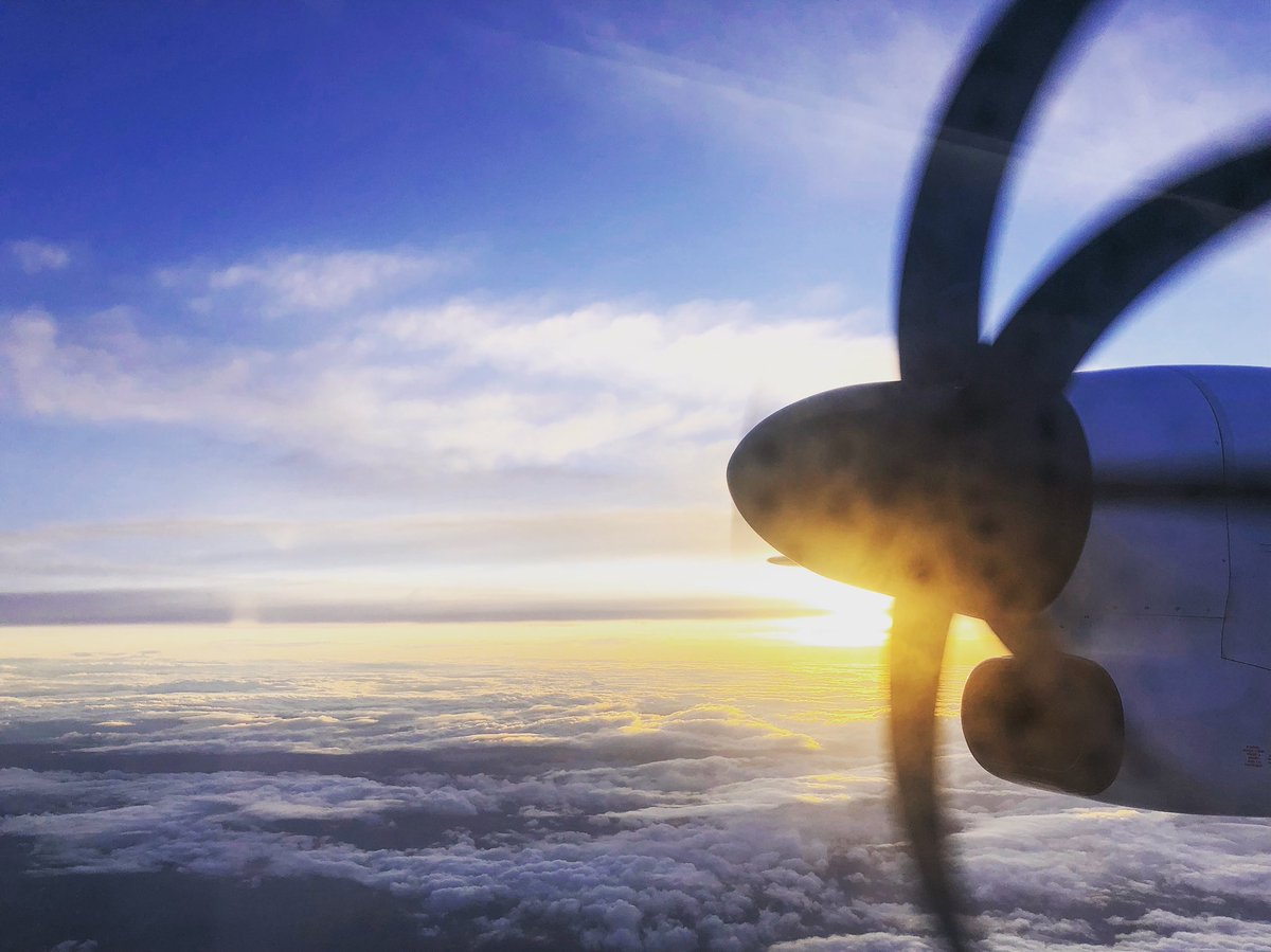 fibiii91's tweet photo. It‘s only when you are flying above it, that you realize how incredible the Earth really is 🌍 @luxairairlines #luxair https://t.co/7YguWLs3Is