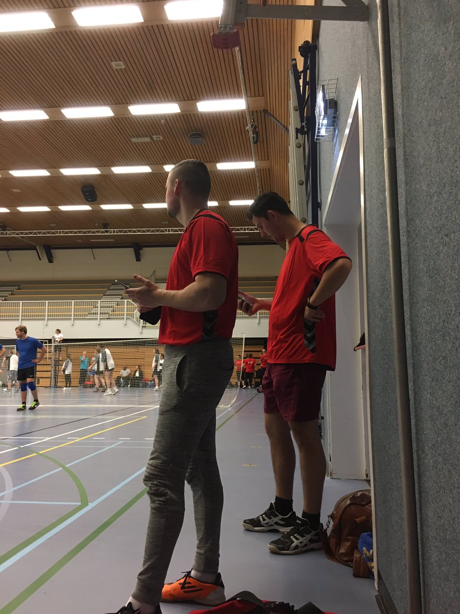 VolleybalteamW's tweet photo. De mobiele eenheid @VolleybalteamW @gemeentewoerden Chiel en Tim https://t.co/rqQL4uq4oP