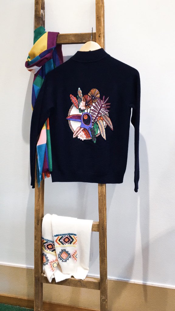 ericbompard's tweet photo. Press day hiver 2018 @DresscodePress #pressday #AW18 #cachemire #ericbompard https://t.co/PEs8hhKLLZ
