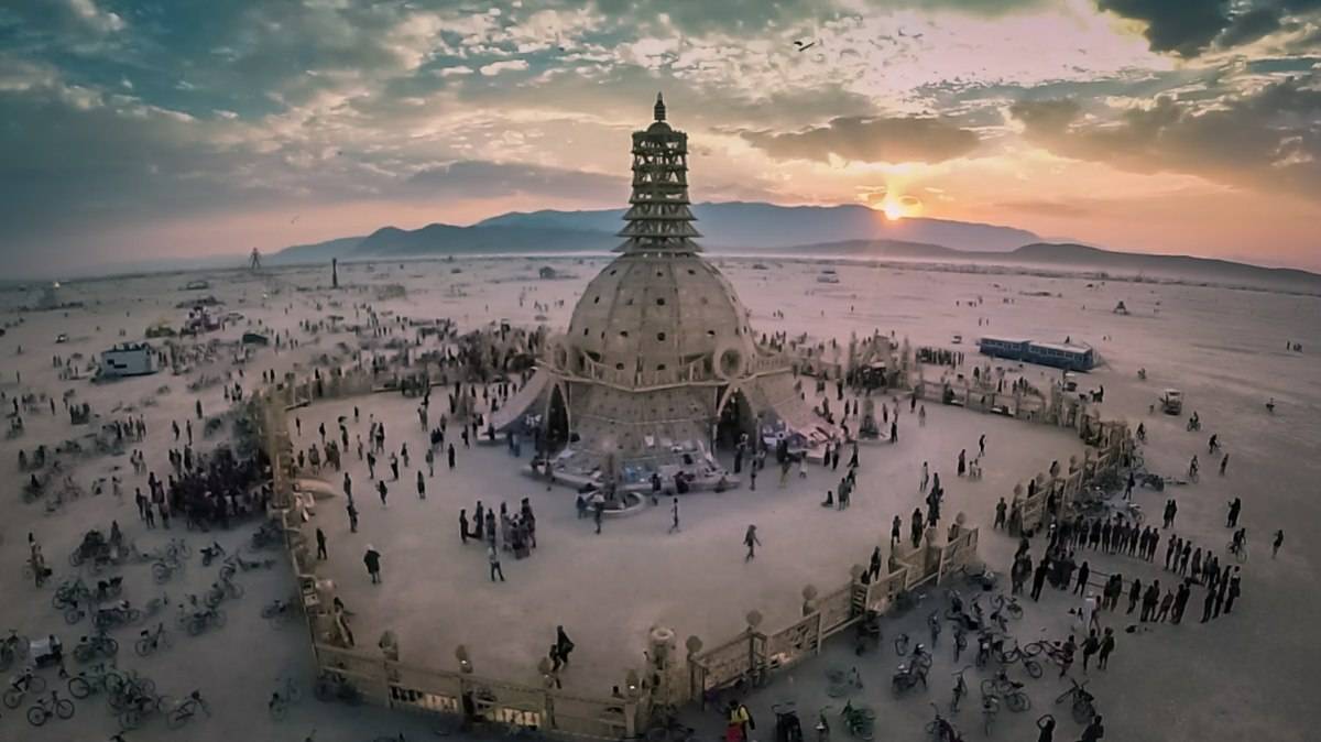 BurningmanO's tweet photo. Protect yourself from sandstorms with the School Bus!!

 https://t.co/ojJnaDdYS5

#burningman #burningman2018 #rentrv #rent #rentschoolbus #schoolbus #motorhome #festival #usa #america #americandreams #adventure #bewild #theworldisyours https://t.co/YVYeGmRJD3