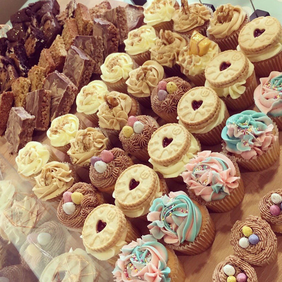 ✨NEW PAGE ✨ buildabake.co.uk/events ❤️⭐️ all of our upcoming stalls will be listed on here, so you can easily find out where &amp; when our next pop up is! 🙊