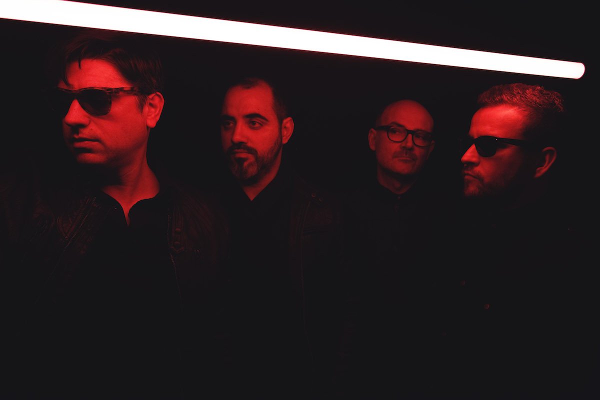 <a href="/AmbrosChapel/">Ambros Chapel</a> presentan disco el viernes en el <a href="/LocoClubValenci/">LocoClub Valencia</a> . Hoy en Verlanga desmenuzan ese álbum, canción a canción: ow.ly/7b4330jpkTq  #MúsicaValencia #AgendaValencia