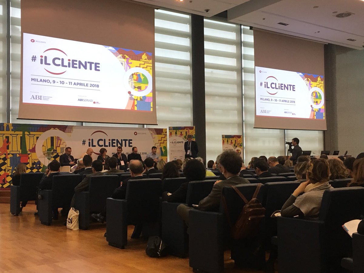 alessiogarbin's tweet photo. Il mantra del giorno a #ILCLIENTE è #NonFateArrabbiareFlora Disponibile anche in versione #SeMatteoNonMiCorregge 😂 @lastknight @FilippoG8 @ABI_Eventi https://t.co/7qFyG1kYEx