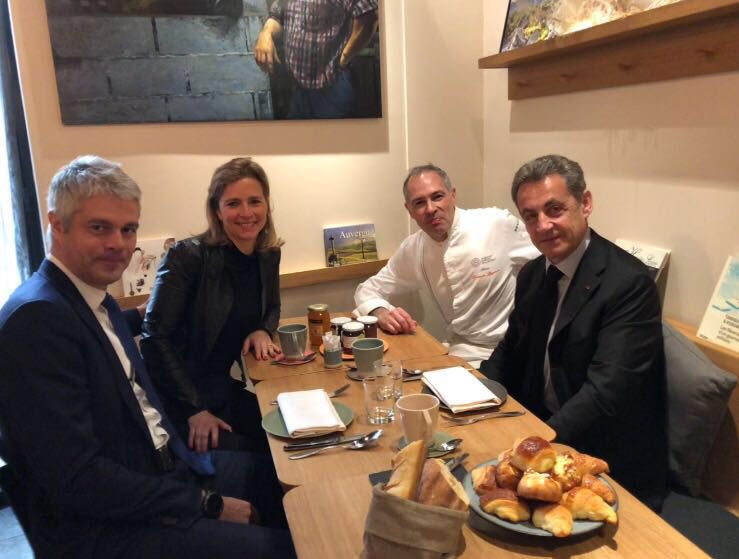Laurent Wauquiez (@laurentwauquiez) on Twitter photo Petit-déjeuner convivial chez un excellent chef de Haute-Loire. Toujours un plaisir d’être avec <a href="/NicolasSarkozy/">Nicolas Sarkozy</a>. Ce qui nous unit n’est pas seulement politique, c’est avant tout un lien affectif. Petit-déjeuner convivial chez un excellent chef de Haute-Loire. Toujours un plaisir d’être avec <a href="/NicolasSarkozy/">Nicolas Sarkozy</a>. Ce qui nous unit n’est pas seulement politique, c’est avant tout un lien affectif.