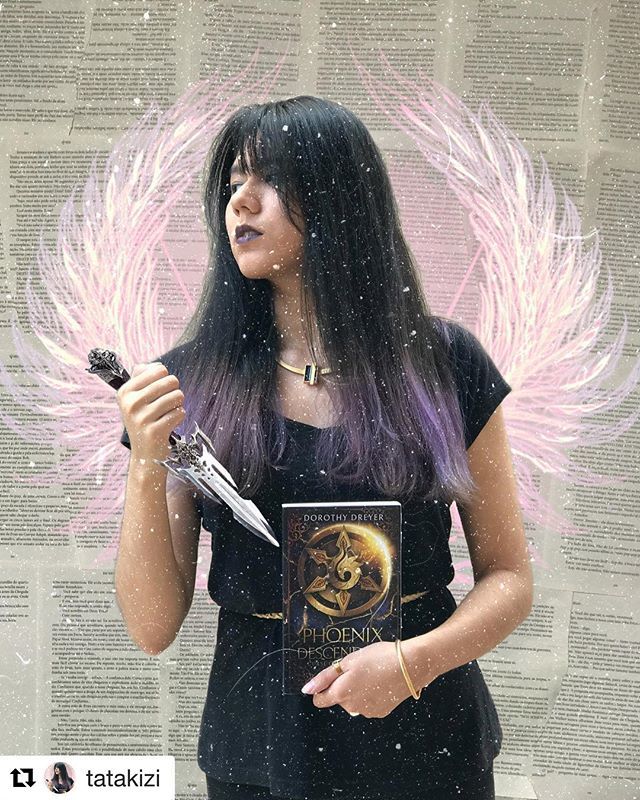 DorothyDreyer's tweet photo. Did I ever show you this fabulous picture of @tatakizi ? Isn't it stunning? Love how she featured my book! 😍😍😍
.
.
#phoenixdescending #yafantasy @snowywingspub https://t.co/JJ45h7zF7q https://t.co/4Urgxs0svf