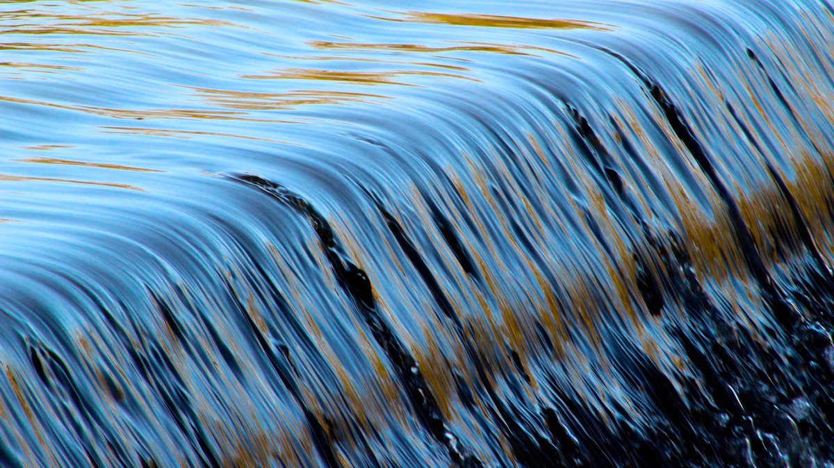 VisualAndrews's tweet photo. Limitless and Immortal, the waters are the beginning and end of all things on earth. https://t.co/pyKzPUOMww