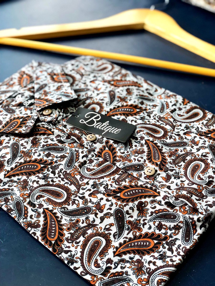 BatiqueSg's tweet photo. Every gentleman needs a proper Batique
#wearbatique #batiquegang #slimfitbatik #summerwear #batik #batikfashion #forhim #mensfashion https://t.co/4SDNBtgqNF