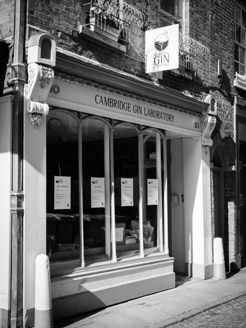 CambridgeGinLab's tweet photo. Oh – and we're also hiring! Full and part-time roles available, both on Green Street and out in Grantchester. Know any gin lovers looking for a new challenge? Do send them our way... #cambridgeginjobs https://t.co/0ahO57Fxbi