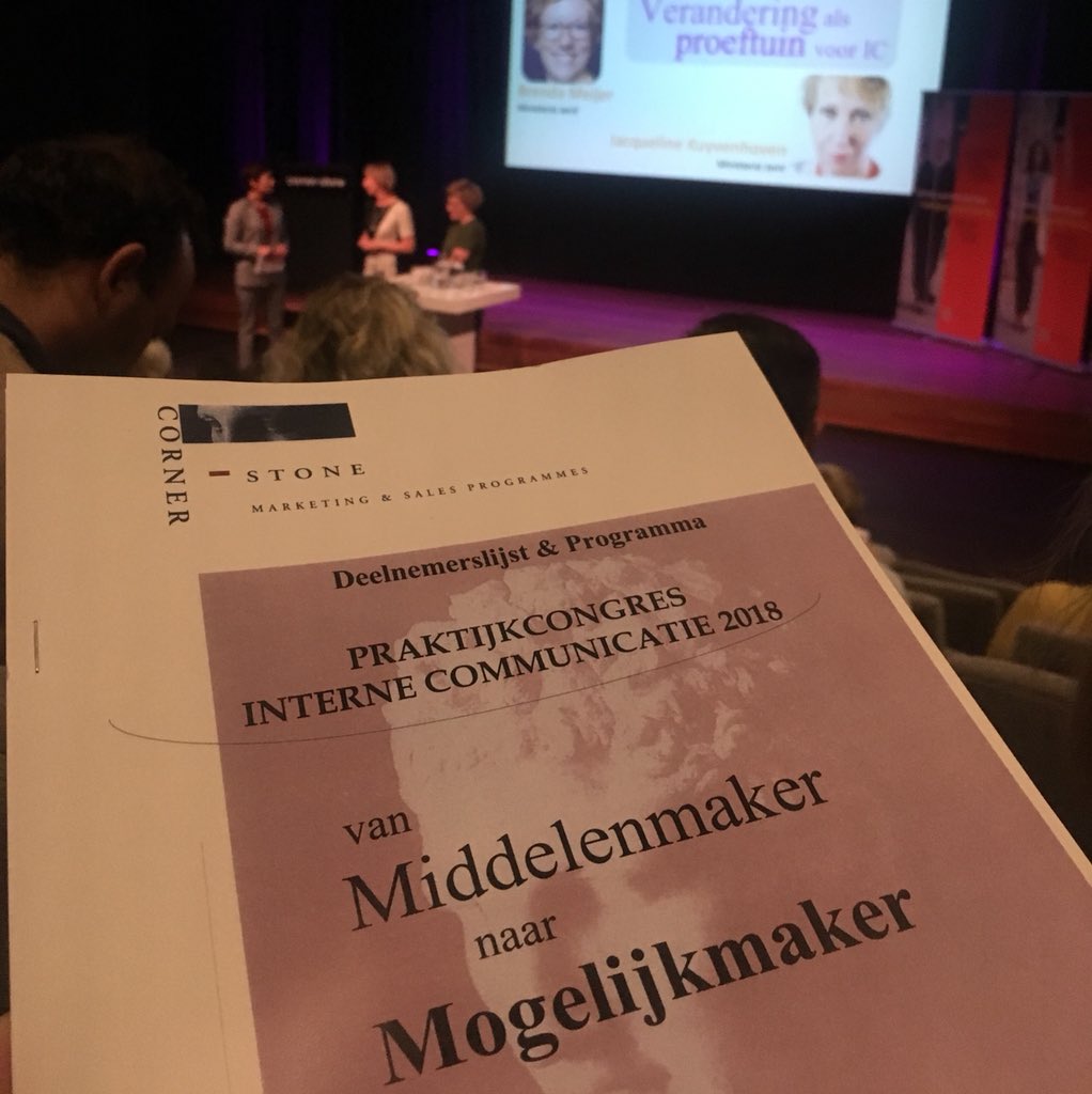 leonie_thijssen's tweet photo. Verandercommunicatie. Het blijft me boeien. Interventies en dialoog inzetten om je organisatie communicatieve te maken. De kracht van #internecommunicatie #congresIC https://t.co/wxiNqLqcBn