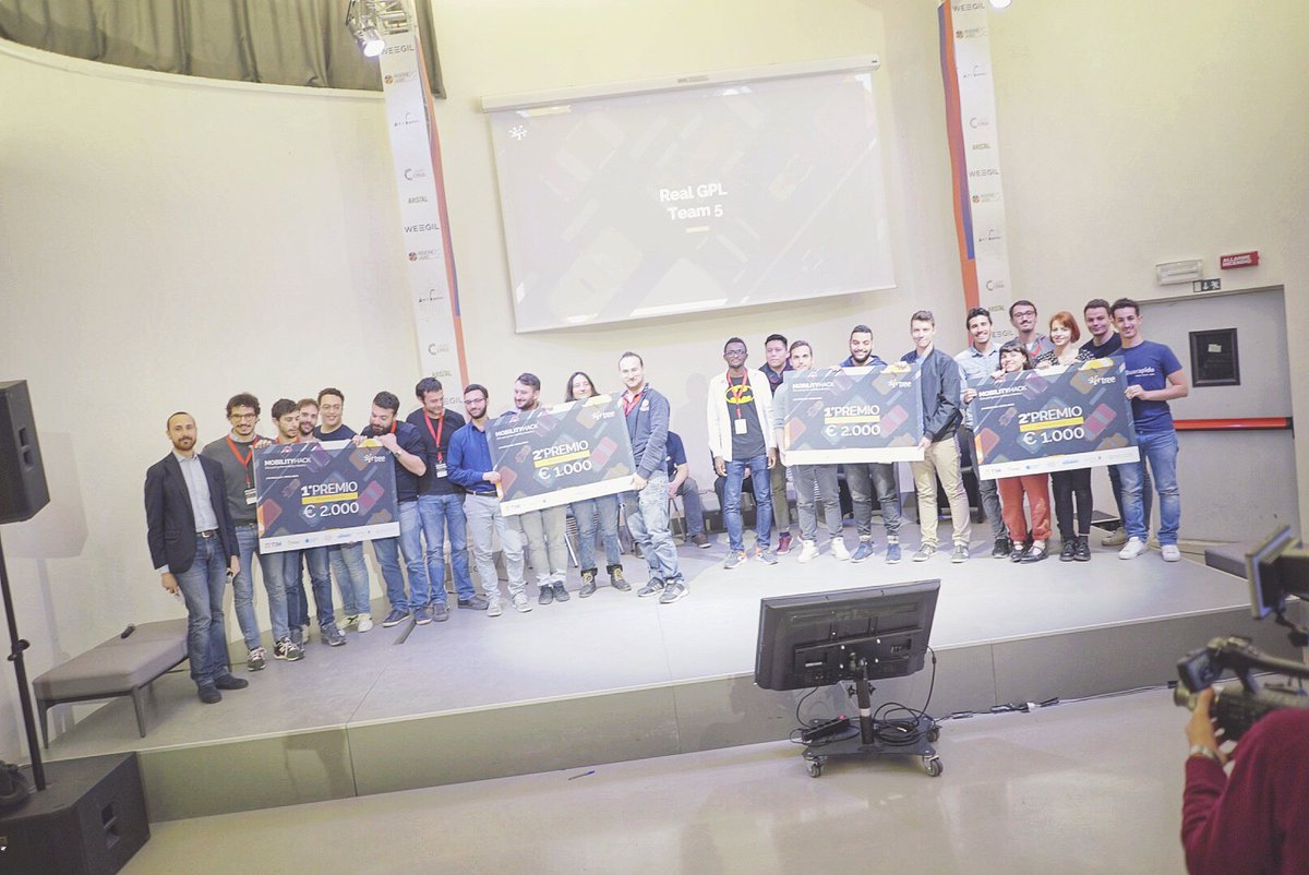 opinnoitaly's tweet photo. "A Roma il primo #treeHack - #MobilityHACK per innovare la mobilità" https://t.co/ZfoGCxpqXT - immaginare e disegnare il #futuro della mobilità. Rivivi con noi l'evento | @timwcap @mytaxi_it @campuspartyIT @millionaireit @RomaStartup @my_grants https://t.co/p85P8awbGA