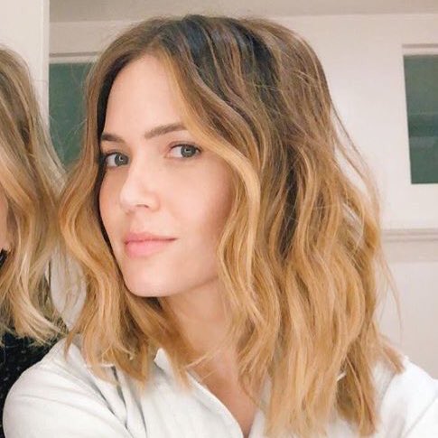 Happy Birthday to Mandy Moore. An underrated queen who deserves the world. 