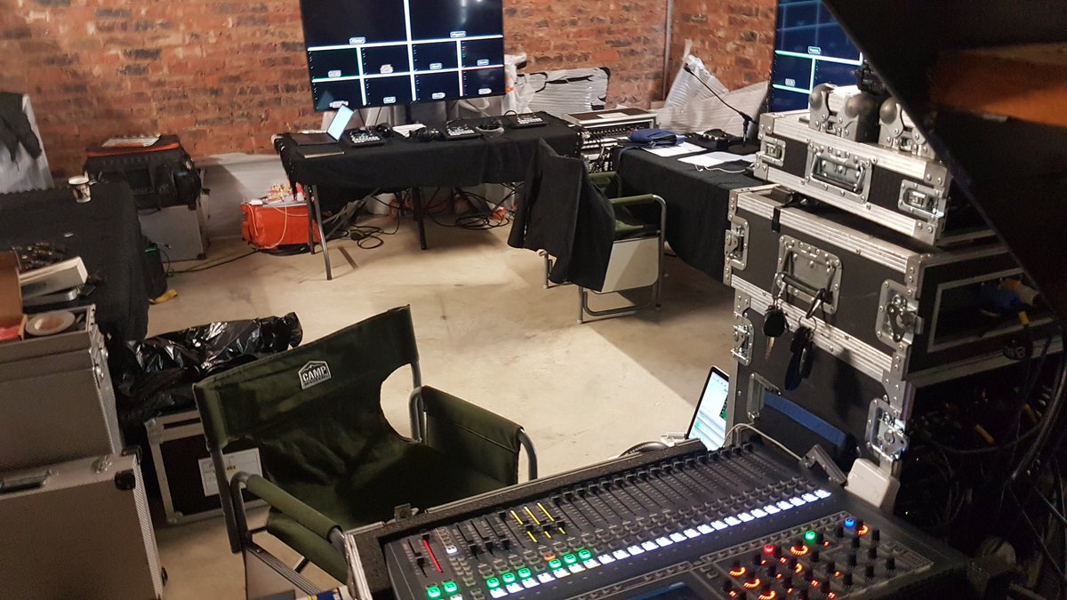 AlliAlien's tweet photo. #MKRSA2018 Lovely inner city sounds with the M2 running over our set. @RADARrecording @yamaha @SoundcraftUK @KRKSYS @sankencorp @shure #Appsys @Audinate https://t.co/1tXISzZ1Ua