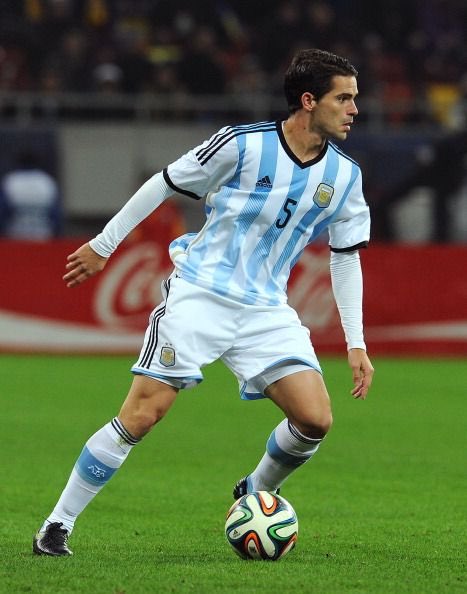 Feliz cumpleaños//Happy Birthday to Argentine player Fernando Gago!!    