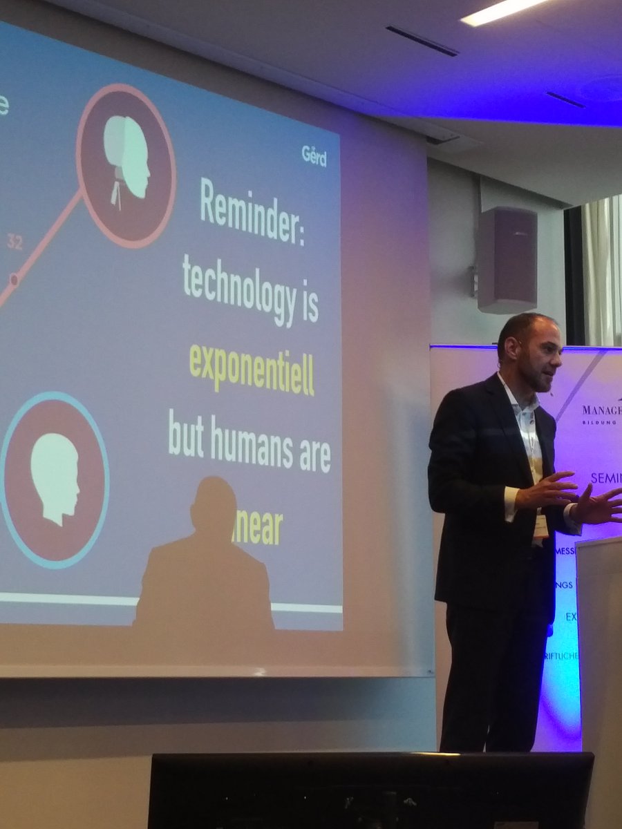 digi_circle's tweet photo. Was es bedeutet, Bank zu sein im 21. Jahrhundert! @WerneJochen auf der #DisruptMC https://t.co/1ZemHbIEg1
