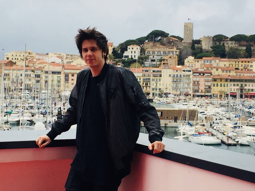 MovistarPlus's tweet photo. ¡Ya está @Rubiu5 en el #MIPTV para presentar #VirtualHeroLaSerie! ⚔️🎮 https://t.co/NwuDYSL84W