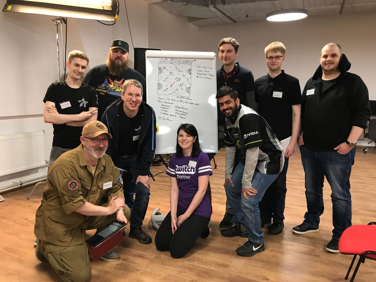 Hurz_Telegraph's tweet photo. Kann nicht schief gehen, bei dieser geballten Erfahrung ... @MightyJingles @FemennenlyCV @IzolateTV @Aerroon @VulgarrViking @PrivatePinguin @Captain_Arya #CCSummit18 https://t.co/rMnIgoQGdI