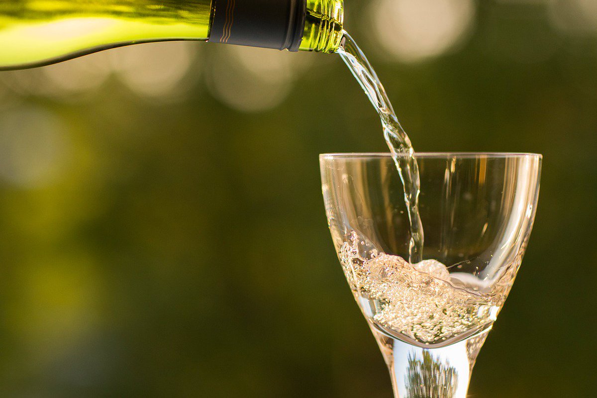 SouthLondonWine's tweet photo. Looking forward the @WSETglobal Level 2 and Level 3 courses starting this weekend! Ready to do some tasting! #winecourse #greenwich https://t.co/uh5edngL8W