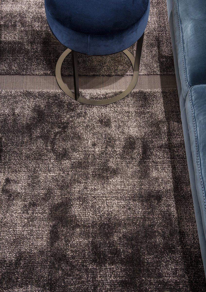 Ghenos_net's tweet photo. In #KamaOriginal di #GTdesign è entrato di diritto nella storia del design abbinandosi perfettamente ai pezzi dei maestri divenuti vere e proprie icone. https://t.co/lFOmmdGOtW