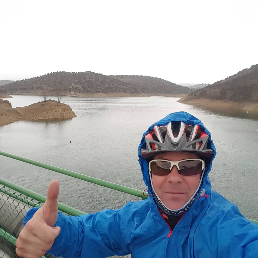 LopezJuste's tweet photo. Que alegría ver como todo vuelve a su cauce,,,que bien es recibida el agua⛰🌫🌩🌪🕘🕠😍😍😍
#teruel #presaelpantano #concud https://t.co/TrHaa9lUiQ