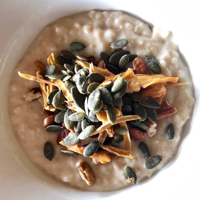Marathon Nutrition - goo.gl/uxyRoJ 
#londonmarathon #gonarezhou #savetherhino #carbohydrates #macronutrients #marathonnutrition #run #hydrate #food #drink #charity #fundraising #zimbabwe #gonarezhounationalpark #bagel #porridge #nakedjuice #protein #recovery