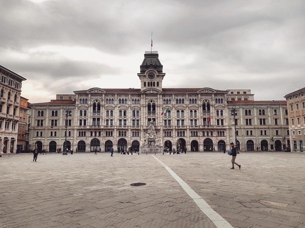 svitforyou's tweet photo. Next stop for today is grandiose #Trieste, #Italy
_
#ItalianBreak🇮🇹
#travel #travelblog #travelblogger #traveling #exploring
RT https://t.co/6VOZMnprUH