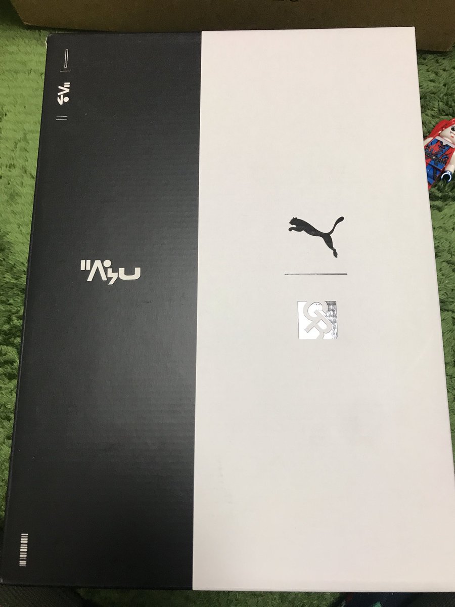 fujinaokiwara's tweet photo. この歳で家族からスニーカーのだいぶ遅くなった誕生日プレゼントしてくれたぜ!
プーマのディスクブレイズ 。
ずっと欲しかったやつ。
ありがたやぁ〜ありがたやぁ〜…
母の日はもう小さめの国あげよう。
#puma
#プーマ
#discblaze
#ディスクブレイズ
#シャドウブレイド
#モリガンの技 https://t.co/SG9kVXw7Jn