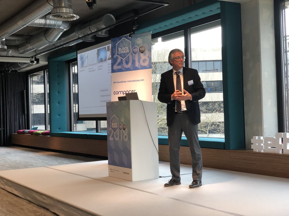 robinmager_'s tweet photo. Los geht’s beim #efblockchain mit @klotzbrocken und @wolfgang_prinz . Mit dabei ein Framework des @Fraunhofer_FIT um die passenden Anwendungsfälle zu finden. Getreu dem Motto #cutthebullshit 👍🏻 Endlich geht es darum, wo #blockchain, #dlt & Co. Sinn macht! https://t.co/kRx536d7fG