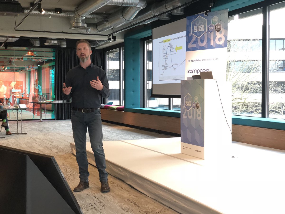 robinmager_'s tweet photo. Los geht’s beim #efblockchain mit @klotzbrocken und @wolfgang_prinz . Mit dabei ein Framework des @Fraunhofer_FIT um die passenden Anwendungsfälle zu finden. Getreu dem Motto #cutthebullshit 👍🏻 Endlich geht es darum, wo #blockchain, #dlt & Co. Sinn macht! https://t.co/kRx536d7fG