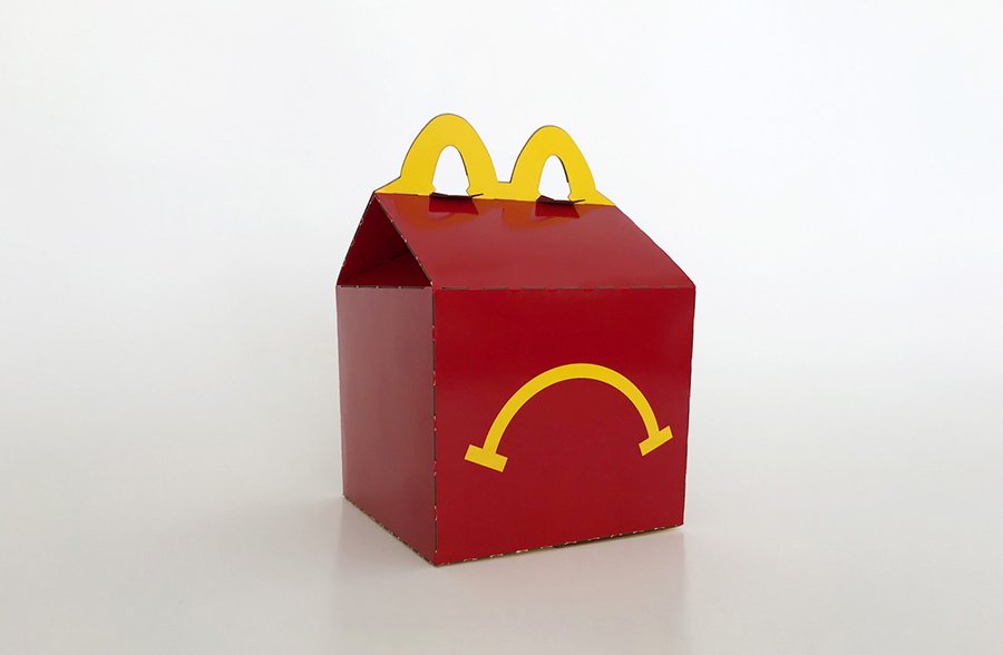 friezeofficial's tweet photo. Artist Carol May’s McDonald’s Happy Meal-inspired 'Unhappy Meal' (2018) met an unfortunate end last week after cleaners mistook the artwork for rubbish and threw it away: https://t.co/W62CpVGWg7 https://t.co/J5eNdDFDSD