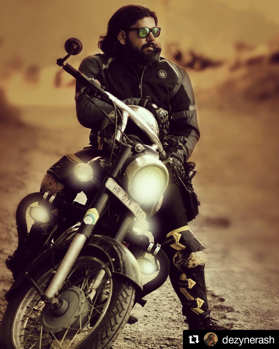 RynoxGears's tweet photo. Tarmac road or Offroad whichever terrain to ride, you got the coolest way to tackle with the Urban jacket from @RynoxGears
Try your new Urban look:
https://t.co/H7ezzKRy8O
Picture Courtesy: Ashwani
https://t.co/bSYNDjfUUH
#RynoxGears #RideWithReliability https://t.co/eIbyRhxwZS