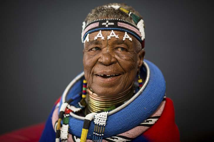 dreamfantasyw's tweet photo. Congradulations to Gog' Esther Mahlangu a living legend
#NdebelePride #DreamFantasy #EstherMahlangu #EstherMahlanguDrive #esthermahlangu https://t.co/lnwvSzXNSn