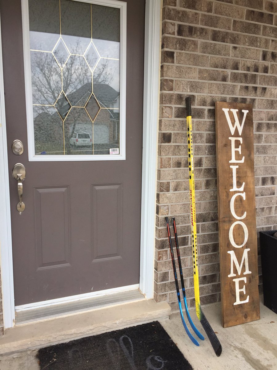 liljay_1's tweet photo. #PutYourSticksOut #HumboldtStrong #PrayersForHumboldt https://t.co/uUZvjtiPMq
