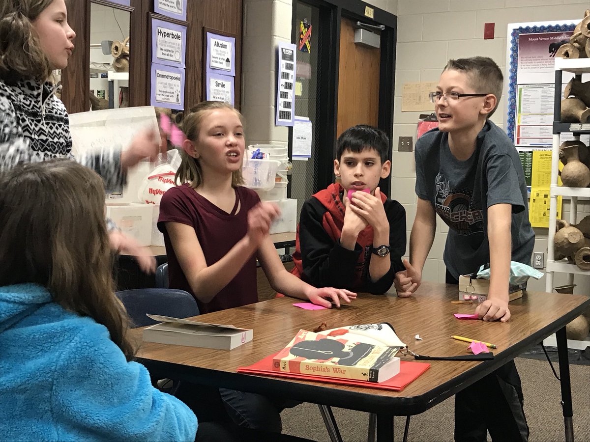 Maddockteach's tweet photo. Lively debate practice in 5th grade reading today! #readers #revolutionarywarnovels #defendyourposition https://t.co/NozYDr7Z6D
