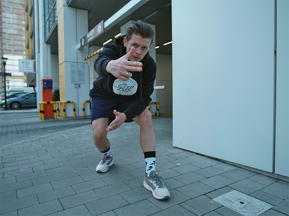 cannybizpl's tweet photo. Najnowszy klip @PILSP83R  w ten czwartek o 19! Zapraszamy na nasz kanał https://t.co/Q2TcCZZBSk 😉 #polskihiphop #pilsp83r #babek #djmonk #hiphopstyle #urbanart #trip #rzeszów #warszawa #rap #teledysk #premiera https://t.co/dVTAxEy8Ha