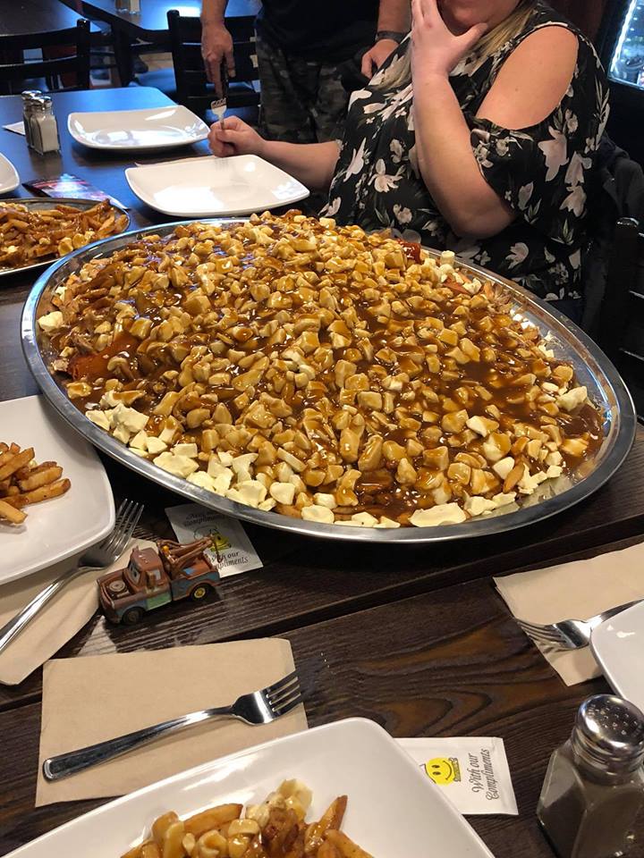 CityHomesMB's tweet photo. Randomly found this on this internet & just had to share it! O.....M....G.... if you condensed Heaven into a single plate of food, this is what it would look like....
Canada, why you are so great?
#OhCanada #YesYesYes #Yum #Poutine #CaloriesIn #CanadianDiet #Canada #yegfood #yeg https://t.co/yLeB1AKoY3