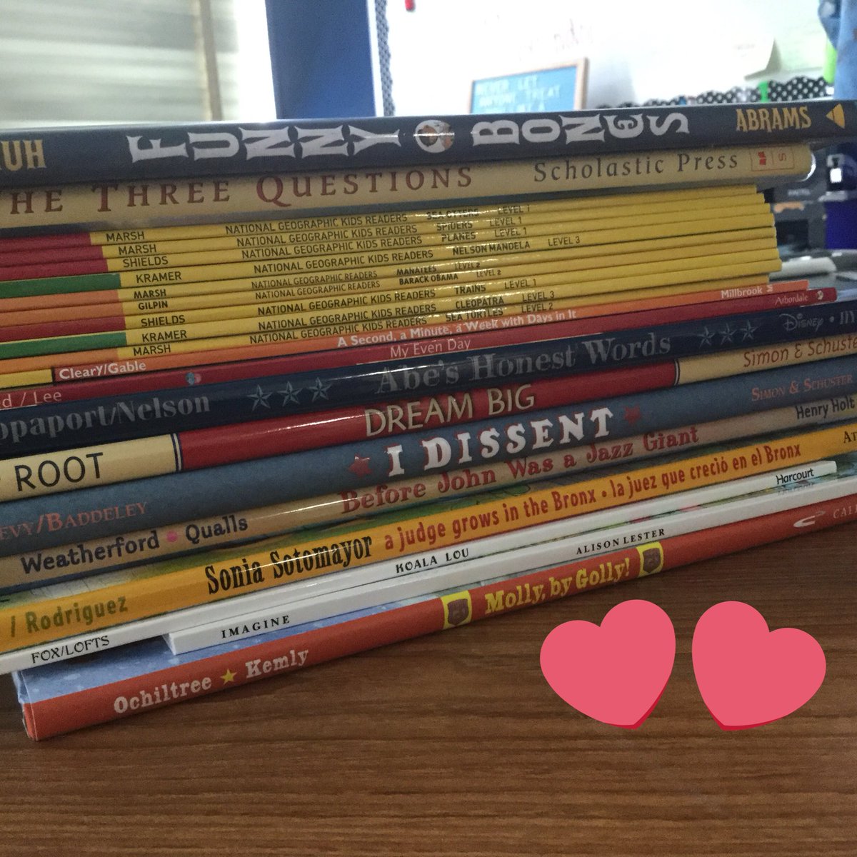 SFWilliams11's tweet photo. A small fraction of our #donorschoose book projects that funded in 2018 because of @craignewmark and @Ripple. Happy kids = happy teacher #ccsleads #BestSchoolDay #studentinspiredbooks #seabrookbobcats  @jamie_royster @PrincipalJWSE https://t.co/wlDp05LznP