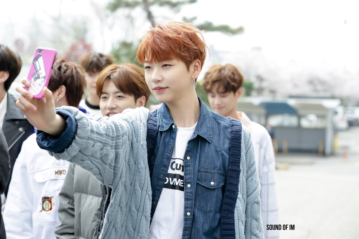 SOUNDOFIM's tweet image. 180406
Beautiful that’s understated
너에겐 그보다 맞는 표현은 Heavenly 💫

#기중 #김기중 #유앤비 #아이엠 #IM #UNB #KIJUNG