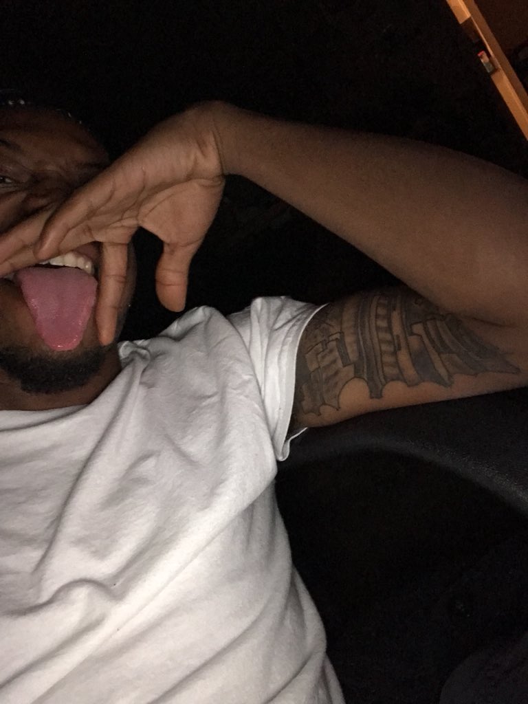 Eze_Devans's tweet photo. #FineMenThatEatPussy 😈 
Be Humble. Sit Down on My Face https://t.co/ensWFu2Ytt
