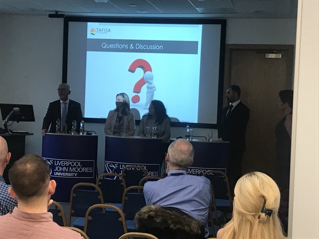 SpExPsych's tweet photo. Panel discussions at #RandoxHealthWeek seminar @activity4kidz @TafisaOffice Wolfgang Baumann @yatesLCC Dr Sandra Davies and led by @CEOactivechesh #brilliant https://t.co/jwwD6iLGBj