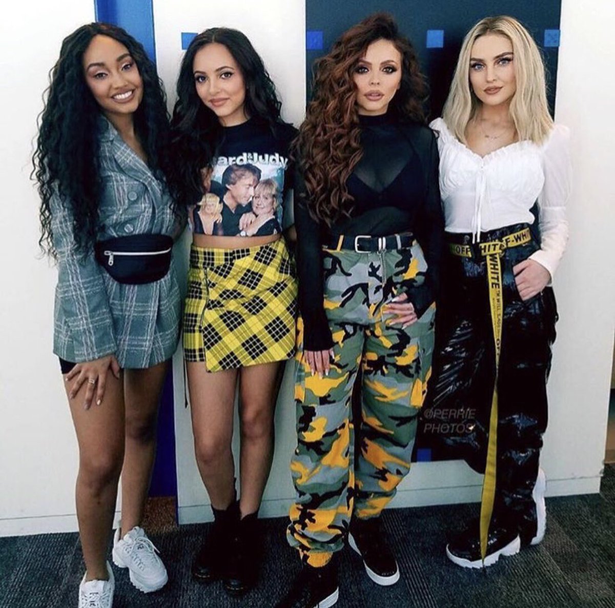 LittleMix's tweet photo. 🖤💛🖤💛🖤💛🖤💛🖤 xx the girls xx https://t.co/rl0lbabsFx