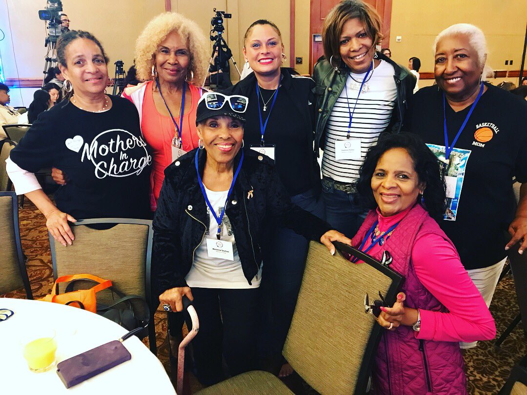 MICLA310's tweet photo. Last night was a blast. Excited for today #survivorsspeak #2018 #excited!!#micla #mothersincharge #losangeles #sacramento #roadtrip #queens #socialjustice #justice #advovacy #2018 #leadership #community #actionsspeaklouderthanwords #weremembermicla https://t.co/RQfVpIhhdN