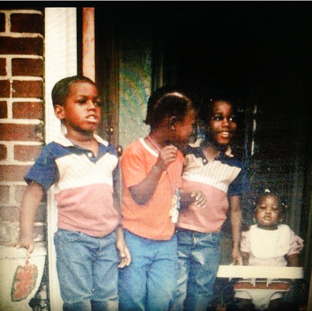 ChanteeLans's tweet photo. Always guarding and by my sideπ
Happy #NationalSibblingDay to my big bros
#BKBaby
@CBSPhilly https://t.co/qObFfnY0M9