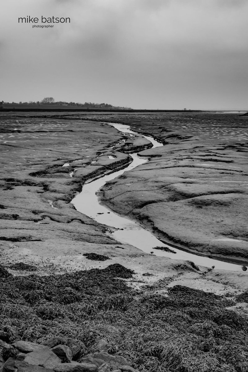Favourable conditions for some interesting images on this occasion as we crossed the Strood to #Merseaisland #essex #visitessex #blackandwhitephotography  500px.com/photo/253043379