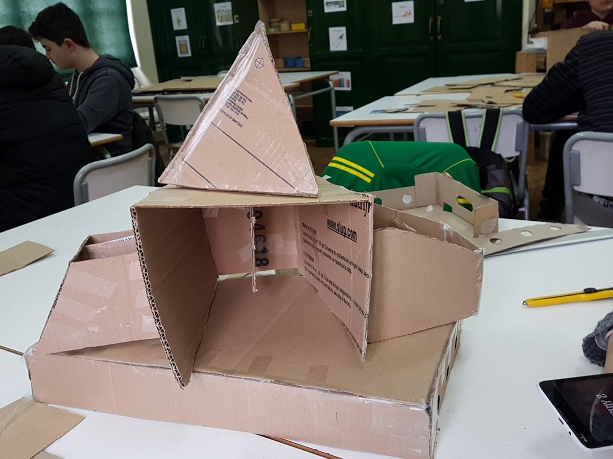 UxueOsa's tweet photo. Trabajando en el projecto!! @dibupuntes https://t.co/XiE0Q0gz2A