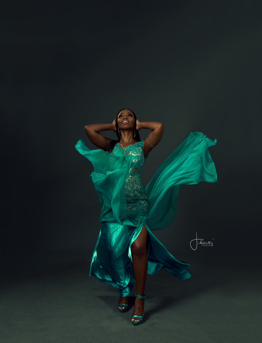 ArtistrybyAsher's tweet photo. Bammified by Asher @bankysmiles is a Stunner 
Mua @ArtistrybyAsher 
Photography @libartystudios 
Hair @OyeEbony https://t.co/t2nKRnp2o1