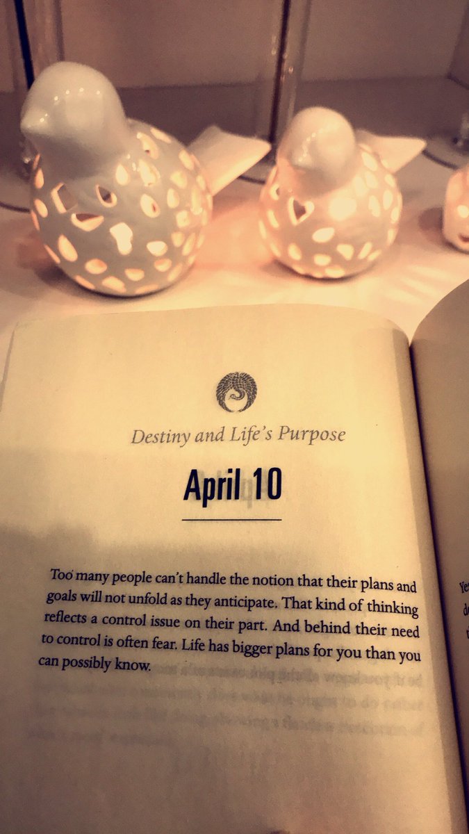 sakeenaalmanji's tweet photo. Life has bigger plans for you than you can possibly know #10April #robin_sharma #daily_inspiration https://t.co/brnuawAlur